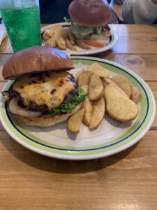 ハンバーガー好き必見！札幌での食べ歩き