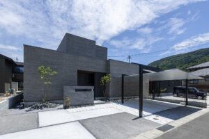 新築で後悔しない！車の保管方法3選｜組込車庫・カーポートの違いと税金の注意点