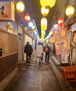 ずとまよ。