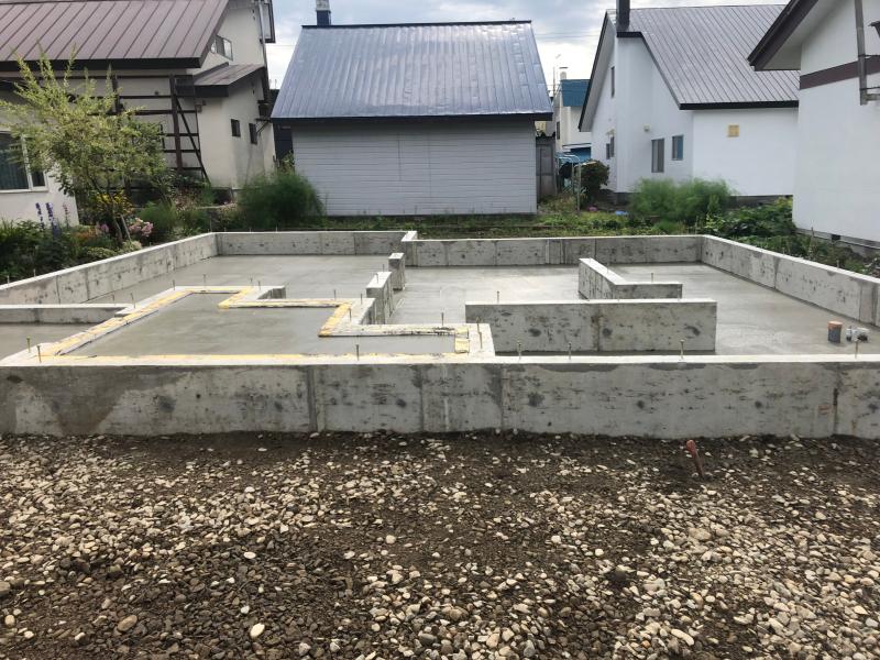 基礎工事（土間コンクリート打設）