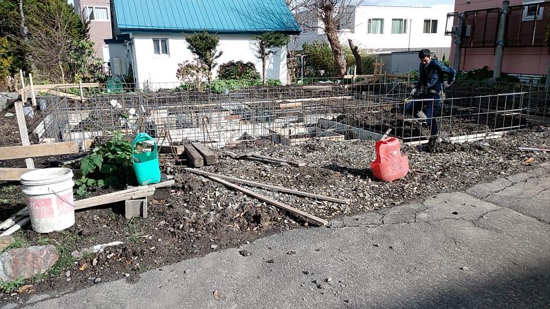 基礎工事　