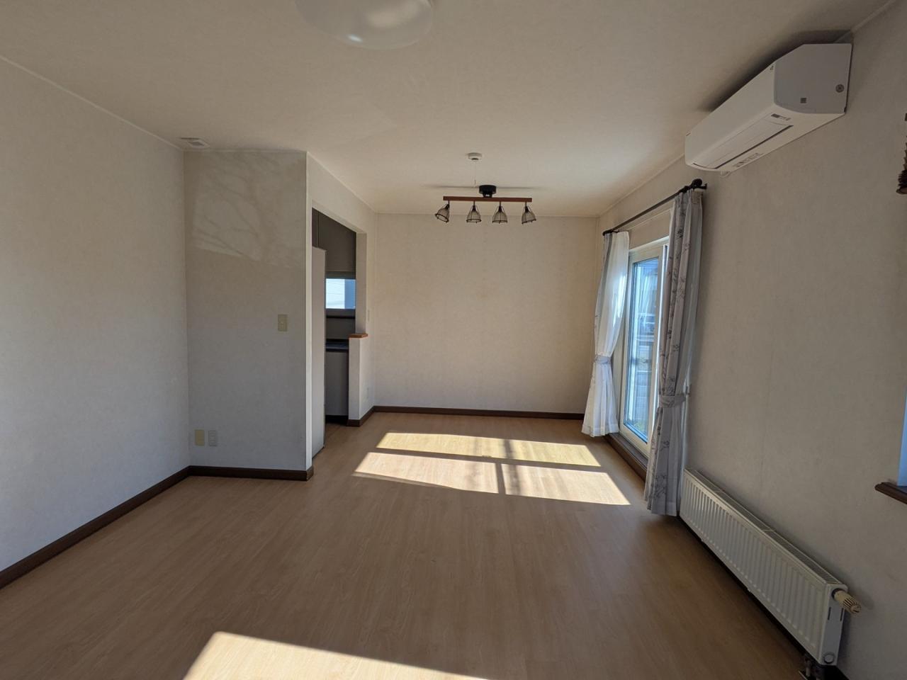 リビング、ダイニング：リフォーム前のリビングダイニング