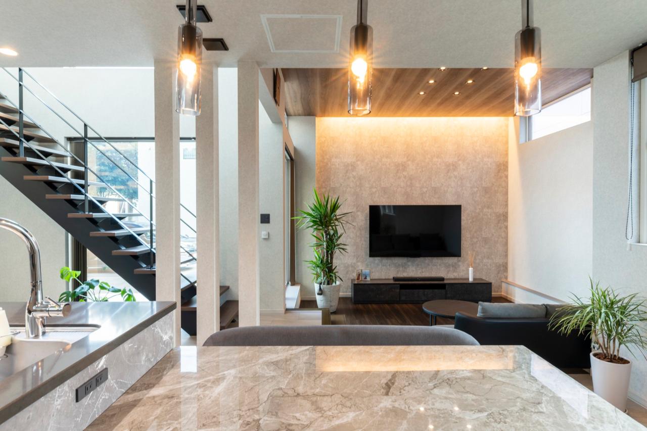 ダイニングキッチンからもリビングを一望できる配置