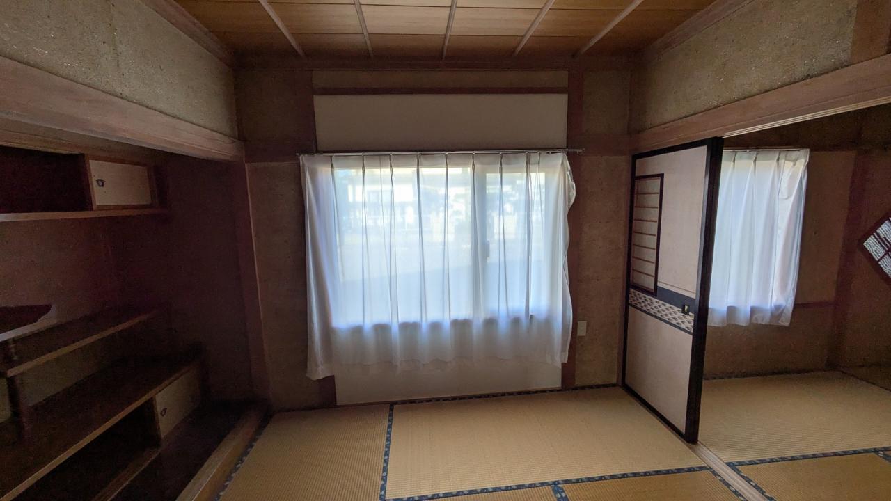 和室：リフォーム前の8帖和室