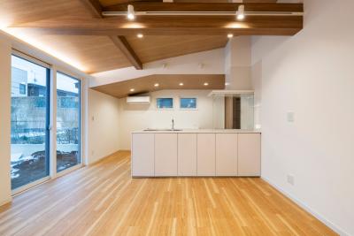 住み継ぐ平屋、床暖フルリノベーションの住まい