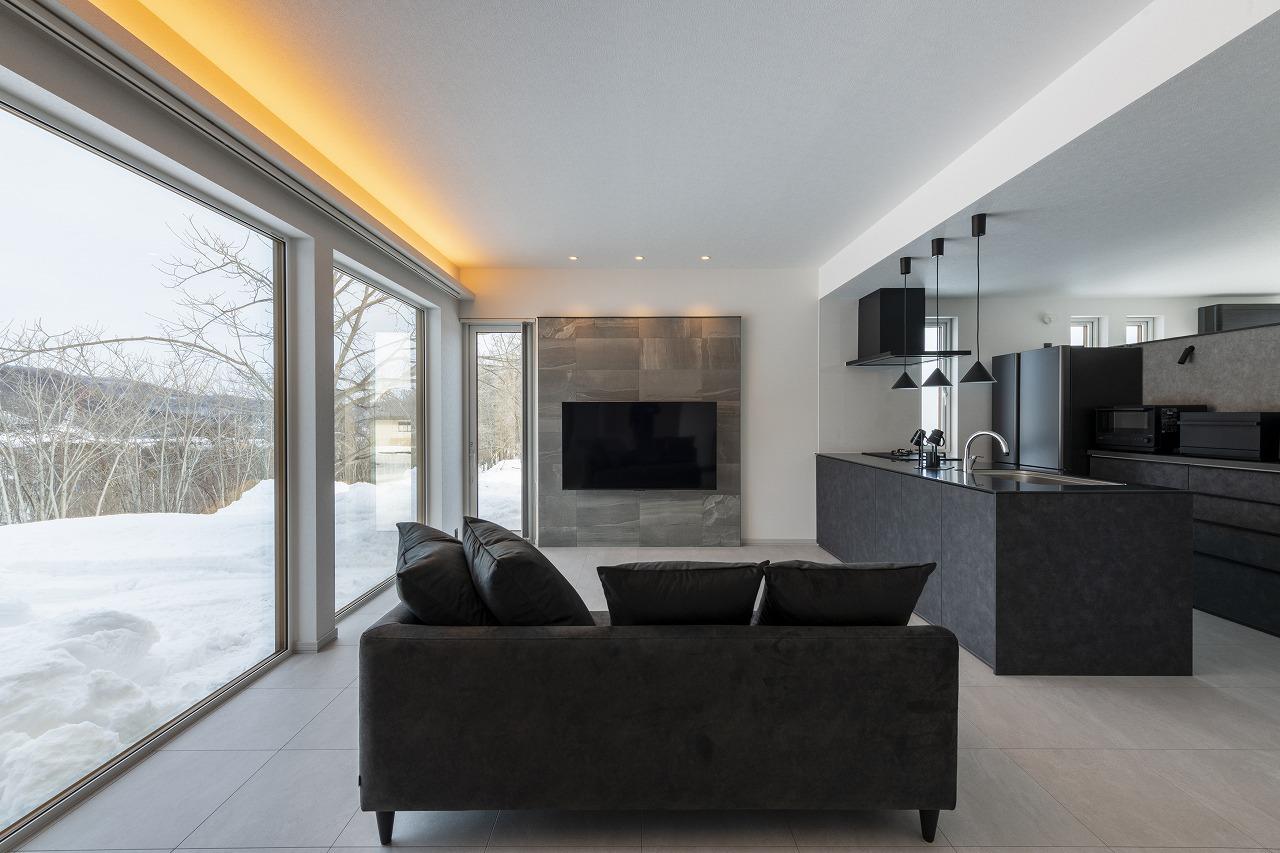 景色を楽しみながら別荘のようにゆったりとした時間を過ごせる開放的なLDK