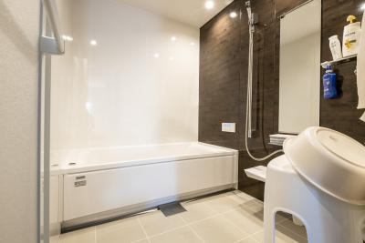バスルーム：1.25坪のバスルーム、タカラスタンダードのリラクシアを採用